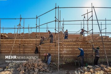 درمان لوکس و بی‌سقف؛ تبعیض ساختاری در برابر جامعه کارگری