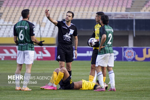 لیگ برتر فوتبال - سپاهان و خیبر