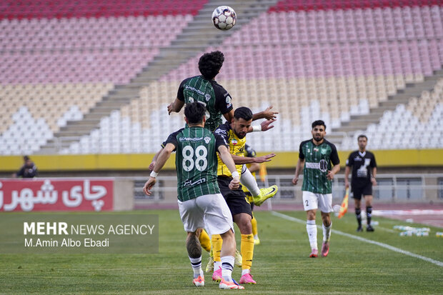 لیگ برتر فوتبال - سپاهان و خیبر