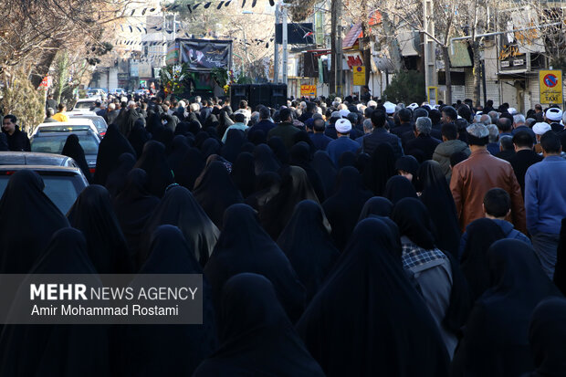 مراسم تشییع پیکر آیت الله محمودی در ورامین