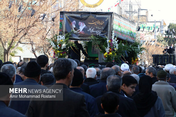 مراسم تشییع پیکر آیت الله محمودی در ورامین