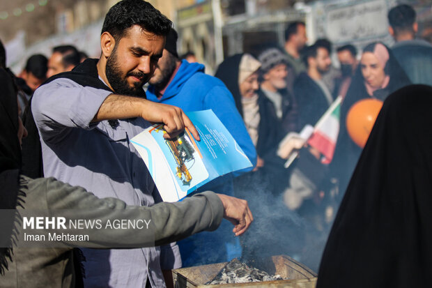 شادپیمایی نیمه شعبان در کرمانشاه
