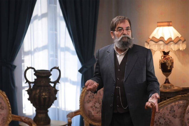 نگاهی به سریال «دیوار دفاعی»؛ ملی شدن صنعت نفت با چاشنی فوتبال نگاهی به سریال «دیوار دفاعی»؛ ملی شدن صنعت نفت با چاشنی فوتبال
