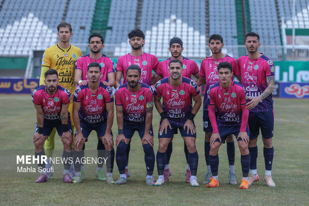 لیگ برتر فوتبال - آلومینیوم و ذوب آهن