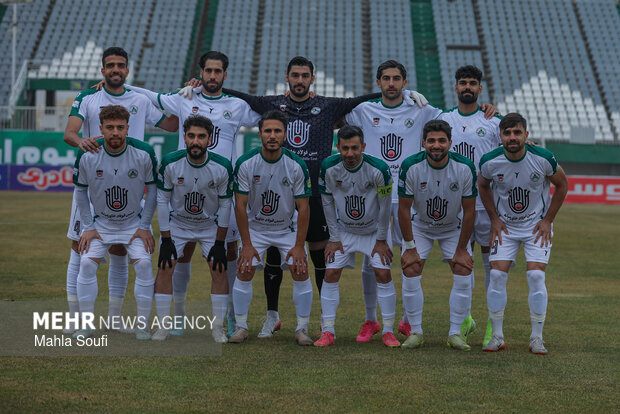 لیگ برتر فوتبال - آلومینیوم و ذوب آهن