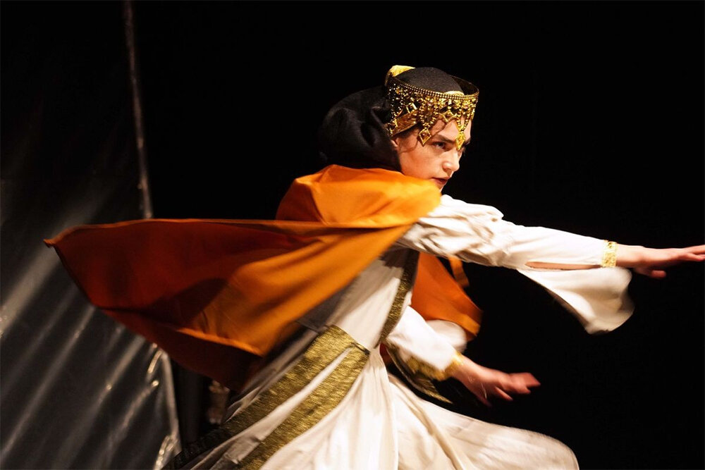 مادری که داستان «رستم و اسفندیار» را بازگو کرد؛ نگاهی نو به اجرای شاهنامه! – خبرگزاری مهر | اخبار ایران و جهان مادری که داستان «رستم و اسفندیار» را بازگو کرد؛ نگاهی نو به اجرای شاهنامه! – خبرگزاری مهر | اخبار ایران و جهان