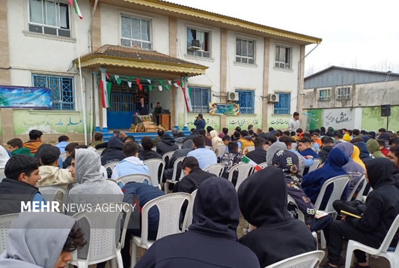 رضایی: دانشآموزان وارثان انقلاب و پرچمداران آینده ایران هستند رضایی: دانشآموزان وارثان انقلاب و پرچمداران آینده ایران هستند