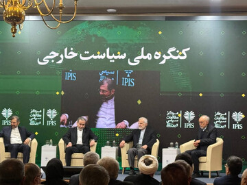 خرازي: صامدون للحفاظ على استقلالنا