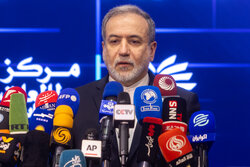 ایرانی عوام کے حقوق کا ہر صورت تحفظ کریں گے، عباس عراقچی