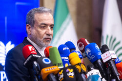 عێراقچی: داوای ئاگربڕ ناکەین بەڵام ئەم شەڕە دەبێ کۆتایی بێت