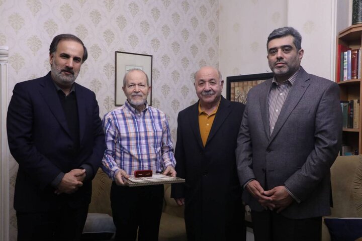 در دیدار مدیران وزارت ارشاد با آهنگساز پیشکسوت چه گذشت؟ در دیدار مدیران وزارت ارشاد با آهنگساز پیشکسوت چه گذشت؟
