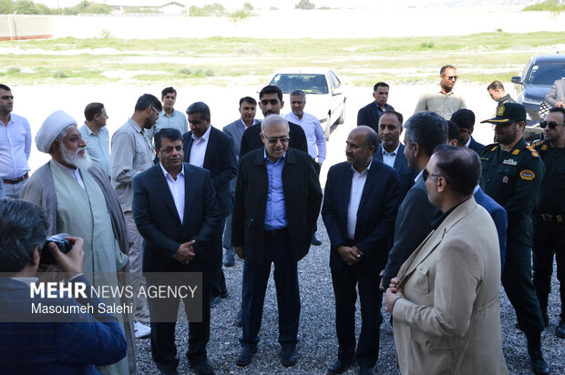 افتتاح و کلنگ‌زنی پروژه‌های شهرستان میناب و رودان در دهه فجر