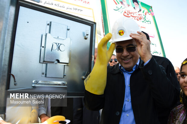 افتتاح و کلنگ‌زنی پروژه‌های شهرستان میناب و رودان در دهه فجر