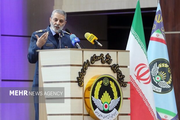 سەرۆکی ئەرکانی هێزە چەکدارەکان: ئێران بۆ کەس قووت نادرێت