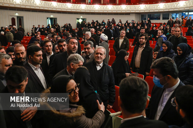 Closing ceremony of Iran’s 43rd Book of Year Award
