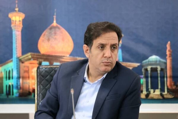 چالش قراردادها در بازار هنر شیراز؛ هنرمندان قربانی بلاتکلیفی مدیریتی