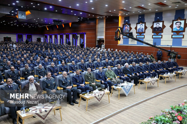 
Iran Air Force and Air Defense Commanders meeting with chief
