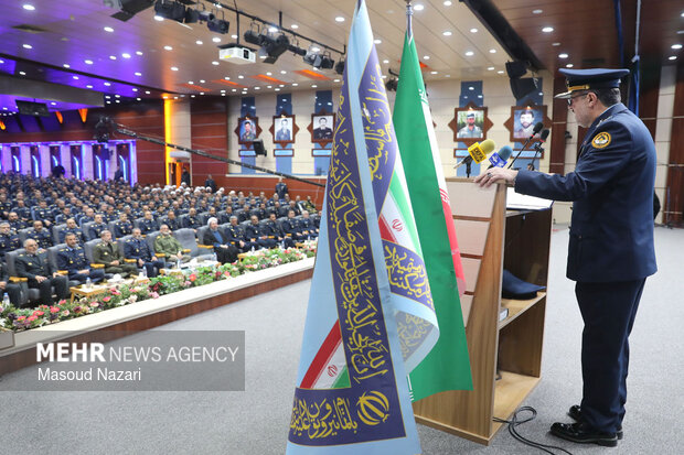 
Iran Air Force and Air Defense Commanders meeting with chief
