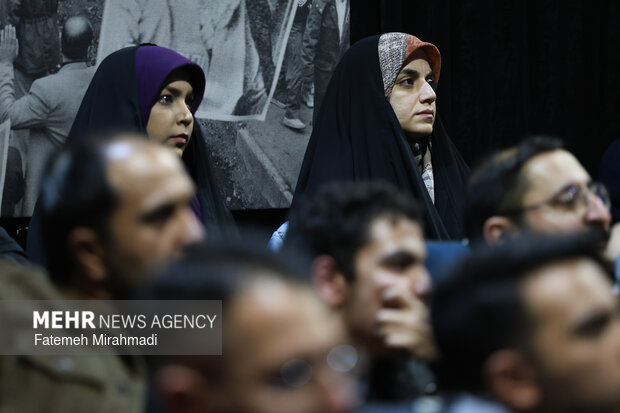 اختتامیه مسابقه عکس زندگی در جنگ