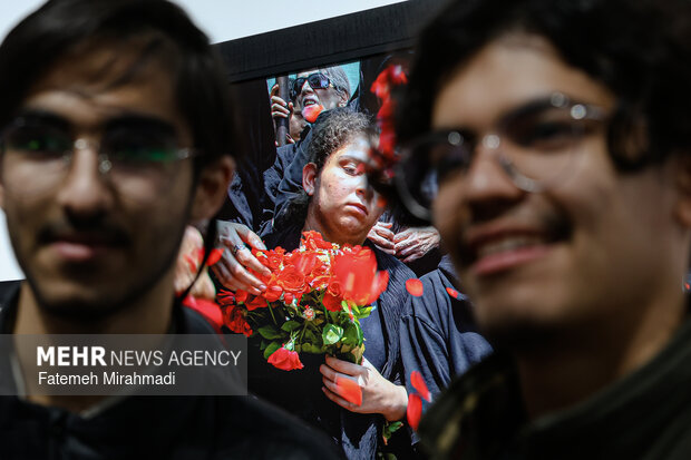 اختتامیه مسابقه عکس زندگی در جنگ