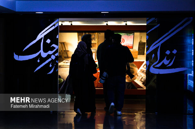 تصاویری که زندگی زیر بمباران را فریاد میزنند؛ حافظه جمعی علیه فراموشی