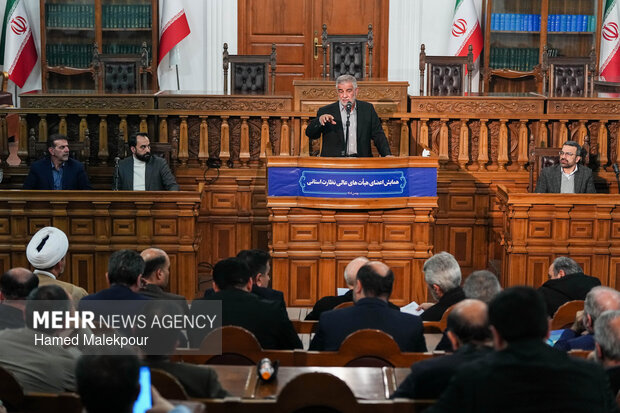 نشست اعضای هیأت‌های عالی نظارت بر انتخابات شوراها با حضور رئیس مجلس