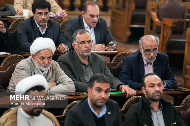 نشست اعضای هیأت‌های عالی نظارت بر انتخابات شوراها با حضور رئیس مجلس