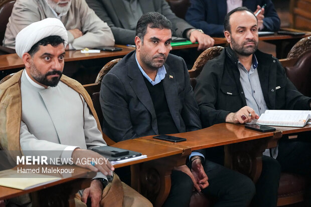 نشست اعضای هیأت‌های عالی نظارت بر انتخابات شوراها با حضور رئیس مجلس