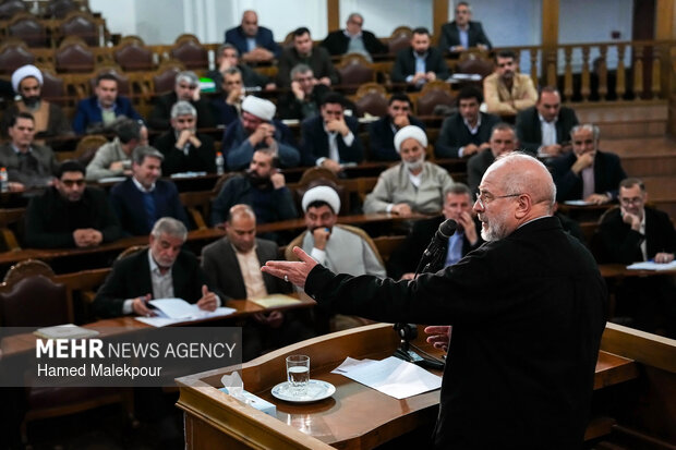 نشست اعضای هیأت‌های عالی نظارت بر انتخابات شوراها با حضور رئیس مجلس