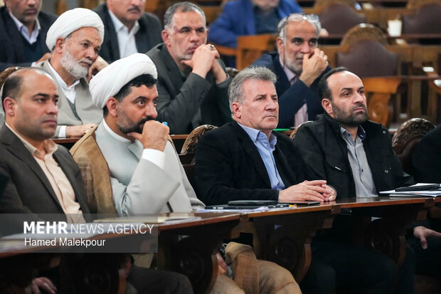 نشست اعضای هیأت‌های عالی نظارت بر انتخابات شوراها با حضور رئیس مجلس