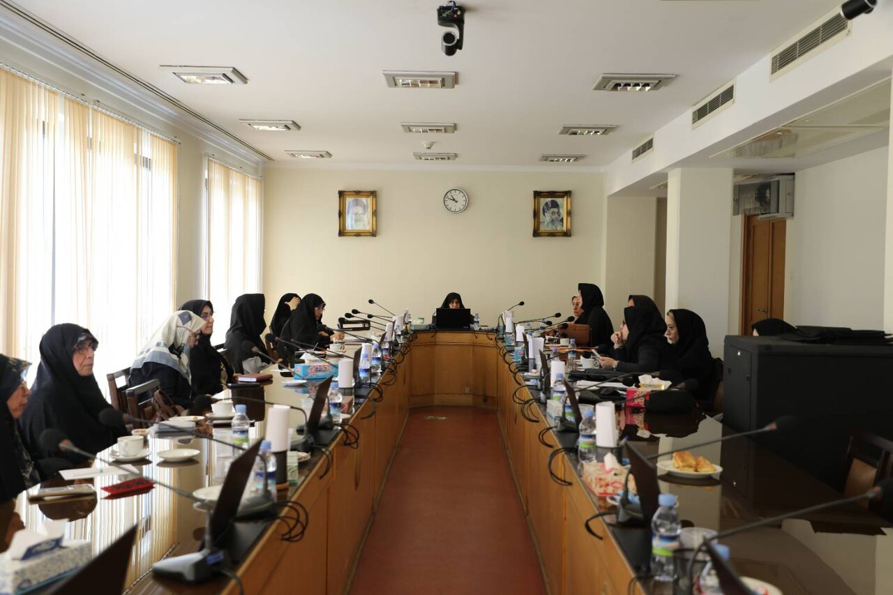 زنان،سلامت،ارتقاي،خانواده،اجتماعي،راهكارها،ترويج،راهكارهاي،معنوي