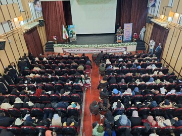 همایش «دختران با نجابت امروز، مادران با کرامت فردا» در بانه برگزار شد