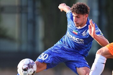 تلاش استقلالی ها برای اضافه کردن یک بازیکن در دبی