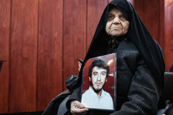 آیین بدرقه کاروان خانواده معظم شهدا وایثارگران به عتبات عالیات