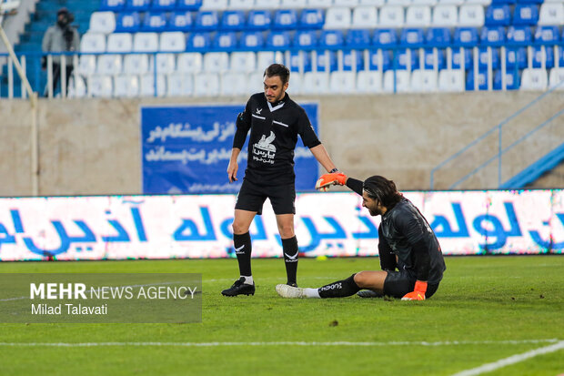 لیگ برتر فوتبال - ملوان و پرسپولیس