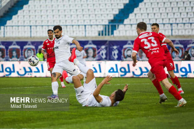لیگ برتر فوتبال - ملوان و پرسپولیس