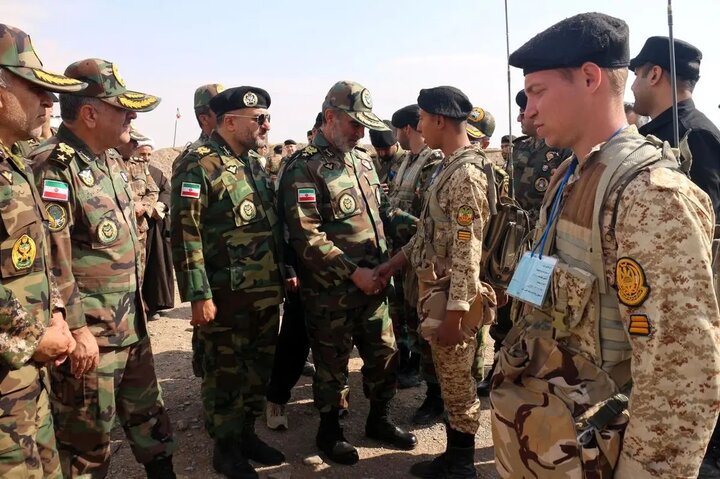 العميد جهانشاهي يتفقد وحدات القوات البرية التابعة للجيش في سيستان وبلوشستان