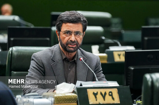 جلسه غیرعلنی مجلس با حضور رئیس ستاد کل نیروهای مسلح و وزیر امور خارجه