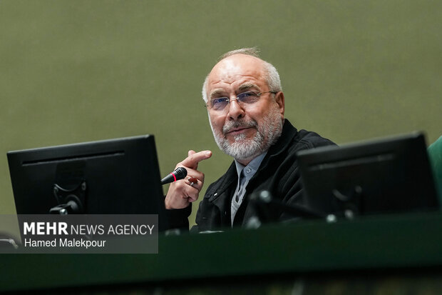 جلسه غیرعلنی مجلس با حضور رئیس ستاد کل نیروهای مسلح و وزیر امور خارجه