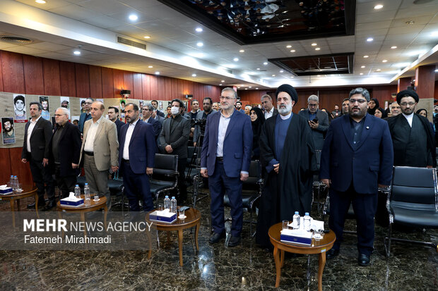 آیین بدرقه کاروان خانواده معظم شهدا وایثارگران به عتبات عالیات