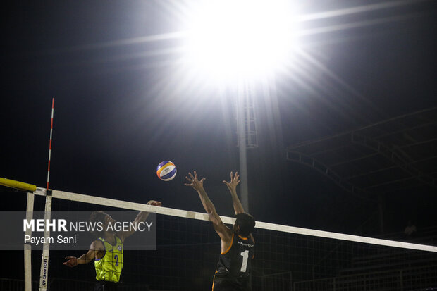 پنجمین دوره لیگ برتر والیبال ساحلی