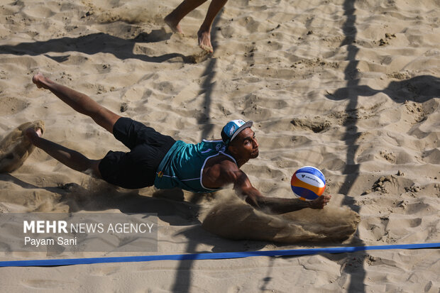 پنجمین دوره لیگ برتر والیبال ساحلی