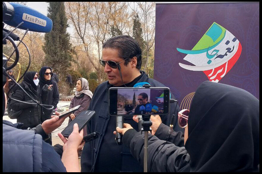 جشنواره،كر،فجر،هنرمندان،جايزه،موسيقي،گروه،سرود،اميني،رويداد، ...