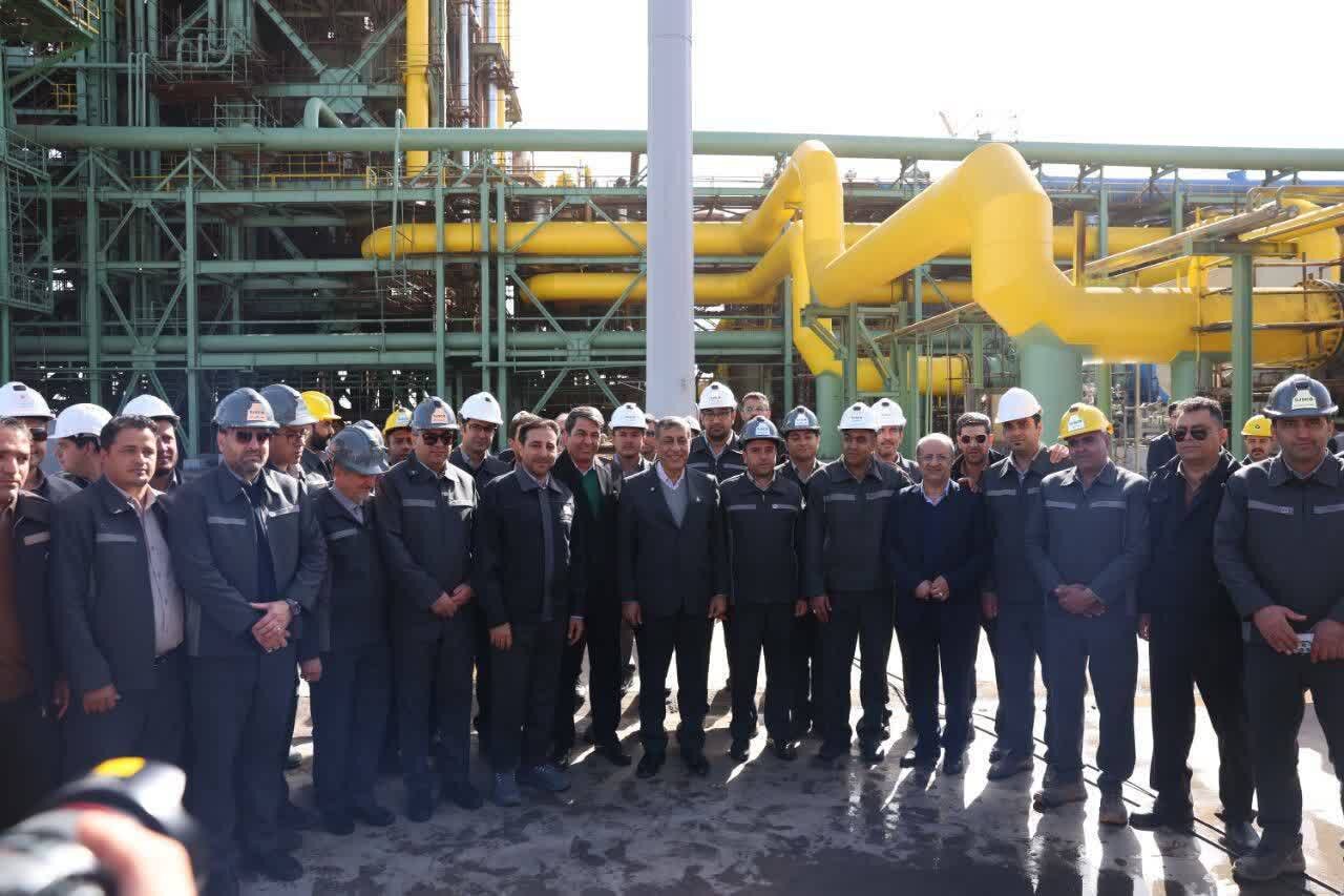 تومان،زنجيره،افتتاح،فولاد،تقويت