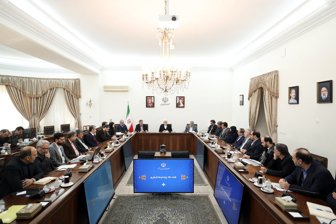 پزشكي،تجهيزات،دارو،درمان،جلسه،معاون،تامين،بررسي،توسعه،قرار