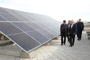 نیروگاه خورشیدی ۱۱۰ کیلوواتی در منطقه نوآوری ایران افتتاح شد