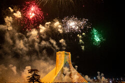 انقلابِ اسلامی کی کامیابی کی 47ویں سالگرہ کے موقع پر آتش بازی کی تقریب