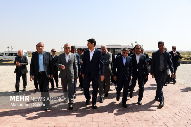 سفر وزیر ارتباطات به بندرعباس