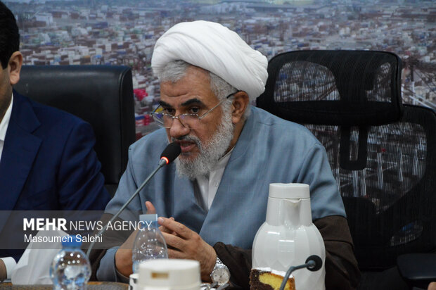 سفر وزیر ارتباطات به بندرعباس