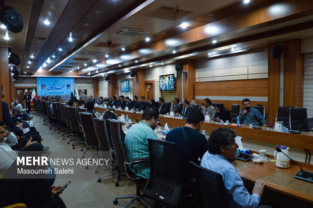 سفر وزیر ارتباطات به بندرعباس